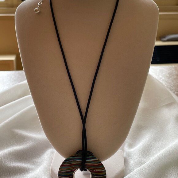 Jay King Rainbow Calsillica reversible Disk Necklace on leather adjustable cord - Picture 3 of 11